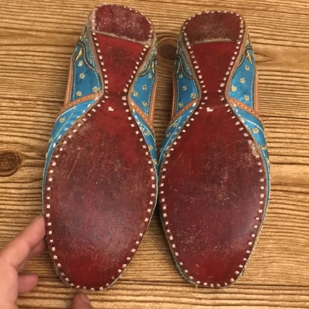 Embroidered Girls bright colored slip on‎ flats size 2